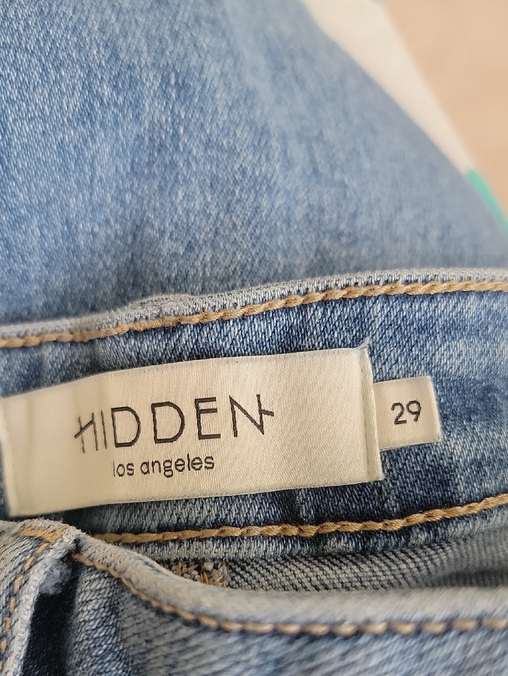 Hidden Los Angeles High-Rise Cropped Length Jeans in Light Blue, Size 29